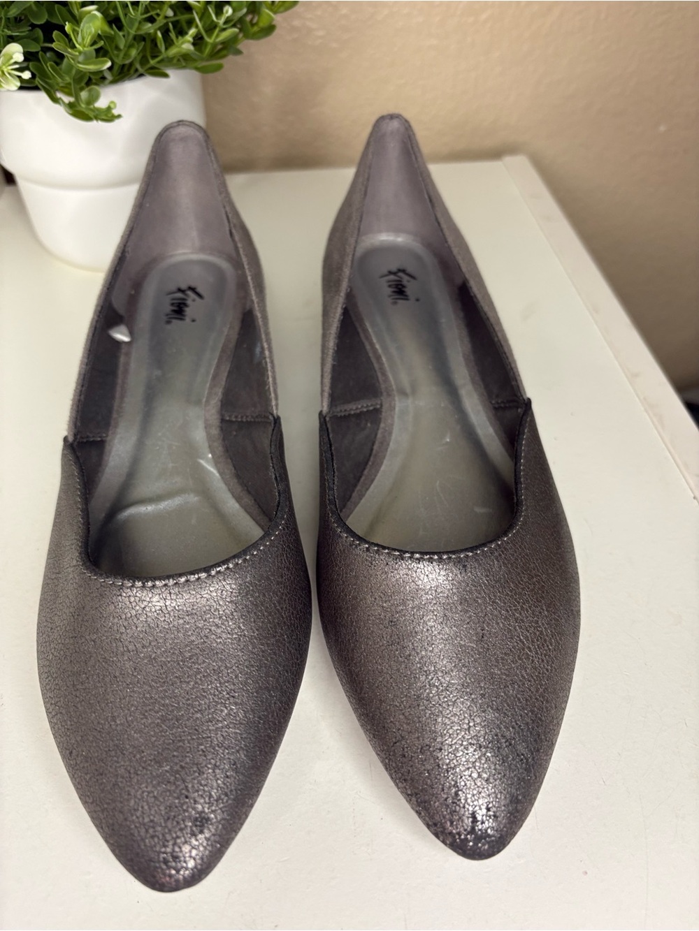 Fioni Women’s Pewter Metallic Pointed Toe Flats Gray Slip On Shoes Size 8